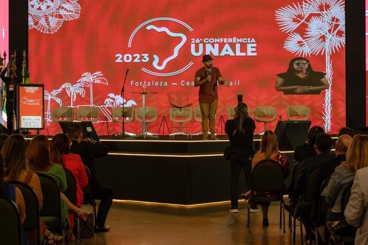 Parlamentares do Amapá participam da 26ª Conferência da UNALE em Fortaleza