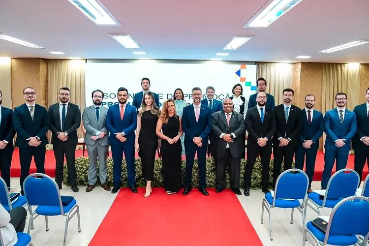 Governador do Amapá realiza promoção inédita de 14 procuradores e fortalece atuação jurídica do Estado