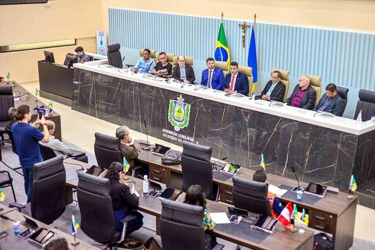 Audiência Pública discute soluções para os desafios ambientais do distrito do Bailique