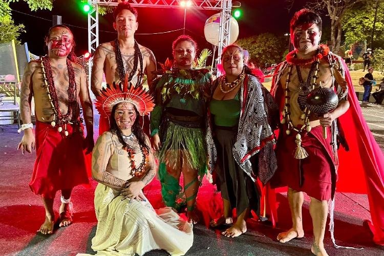 Encontro das Águas reúne poesia e arte visual no Comitê de Cultura