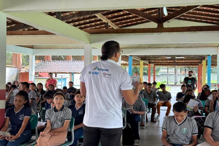 Governo do Amapá promove ações itinerantes sobre transparência pública e prevenção ao assédio nas escolas	