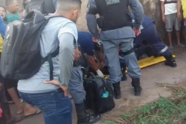 Homem baleado por 6 tiros em ponto de ônibus morre no HE de Macapá