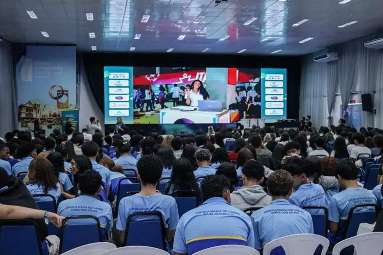 1.300 estudantes do Amapá participam de evento internacional voltado para futuros desafios do mercado de trabalho