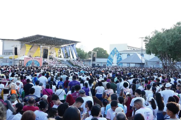 Círio 2026: milhares de fiéis foram às ruas em procissão de fé e homenagens a Nossa Senhora de Nazaré