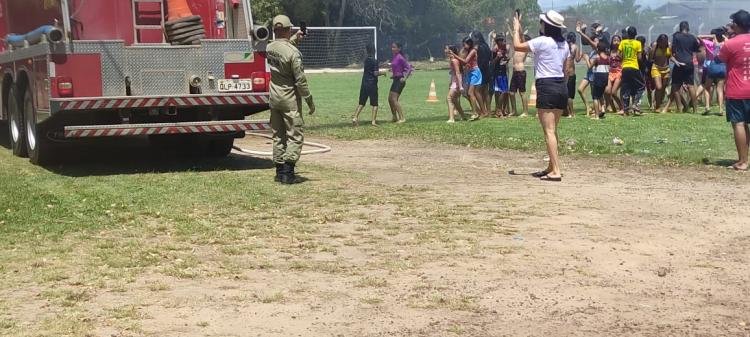 Com filmes e teatro, 660 alunos se divertem no encerramento da Semana das Crianças da Escola Estadual Nelita Dias, em Macapá