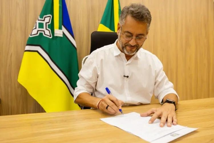 Governador Clécio institui comissão organizadora para o primeiro concurso público da Amapá Previdência