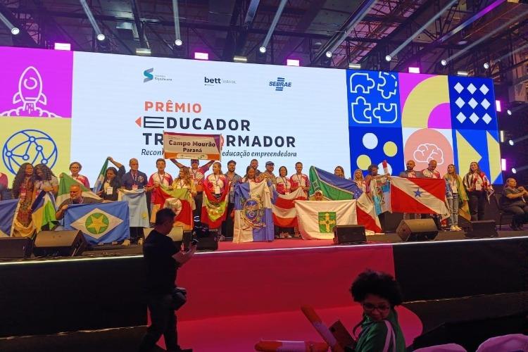 Prêmio Educador Transformador homenageia nove educadores no Amapá em pré-lançamento da edição 2026