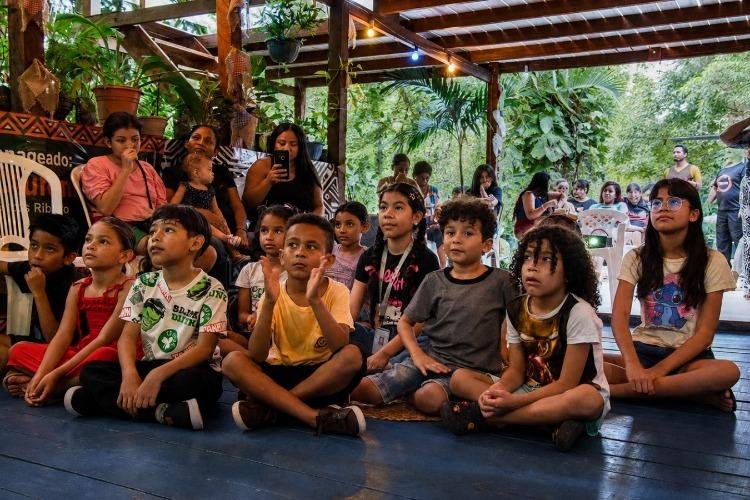 Projeto leva crianças de Macapá para vivenciar a natureza amazônica e aprender sobre sustentabilidade