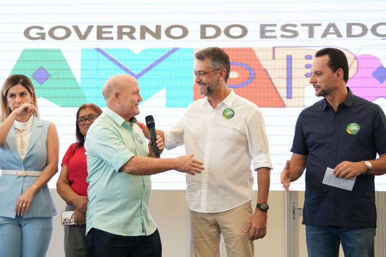 Prefeitura de Santana realiza cerimônia de abertura da Carreta Delas