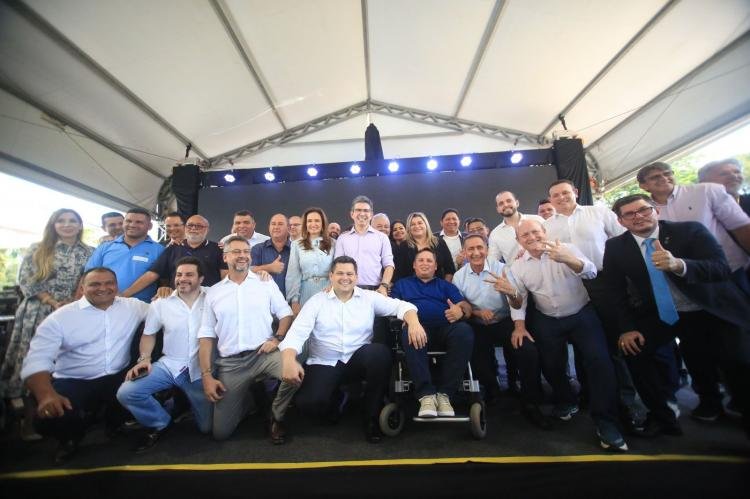Davi reconhece importância da Codevasf e entrega mais 66 equipamentos de produção para governo e prefeituras