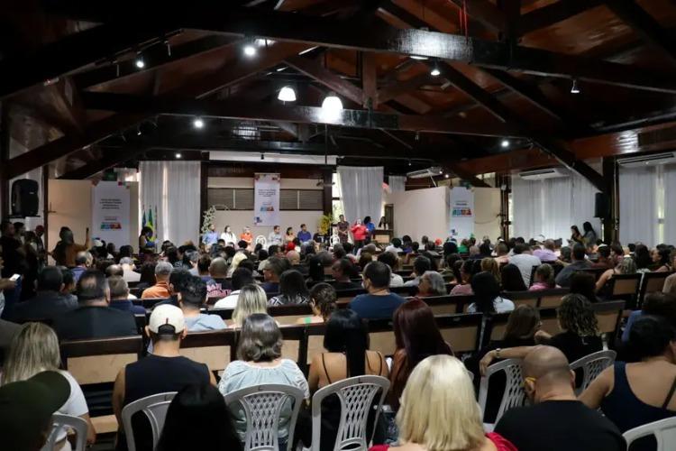 Governo do Amapá entrega kits pedagógicos a professores do Ensino Modular e amplia suporte a 650 docentes