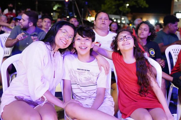 ‘É uma oportunidade de conhecer nossa produção musical’, destaca professora universitária na última noite do Amapá Jazz Festival