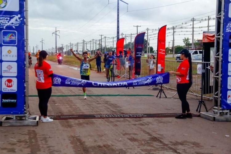 Mais de 600 pessoas participam da 1ª corrida de rua da Escola Militar Afonso Arinos, em Santana