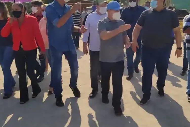 Bala Rocha diz que progresso está chegando à IIha de Santana, ao visitar obra de bloqueteamento nas vias