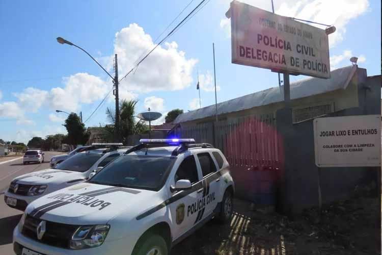 Casal é preso suspeito de matar e roubar eletrônicos e R$ 10 mil de caseiro no interior do AP