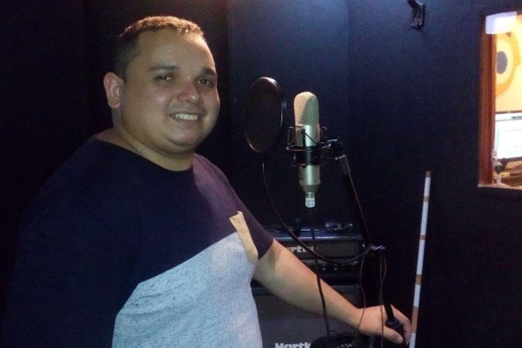 Cantor Jessé Silva lança nova música nas plataformas digitais