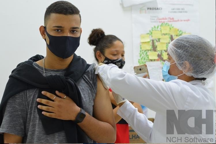Campanha de vacinação contra covid-19 é realizada em 15 cidades do Amapá