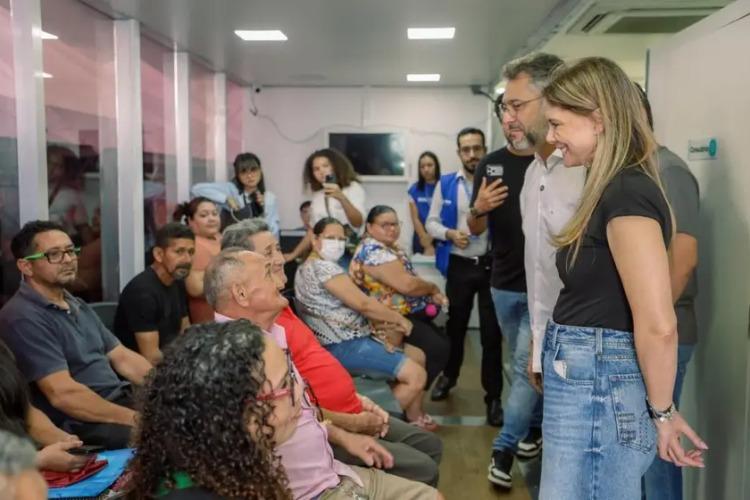 Governador Clécio acompanha atendimentos gratuitos da Carreta Delas na Zona Sul de Macapá: 