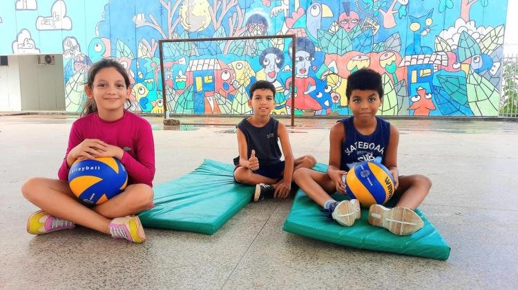 CEU das Artes Zona Sul abre inscrições para aulas de vôlei destinadas a crianças de 8 a 14 anos