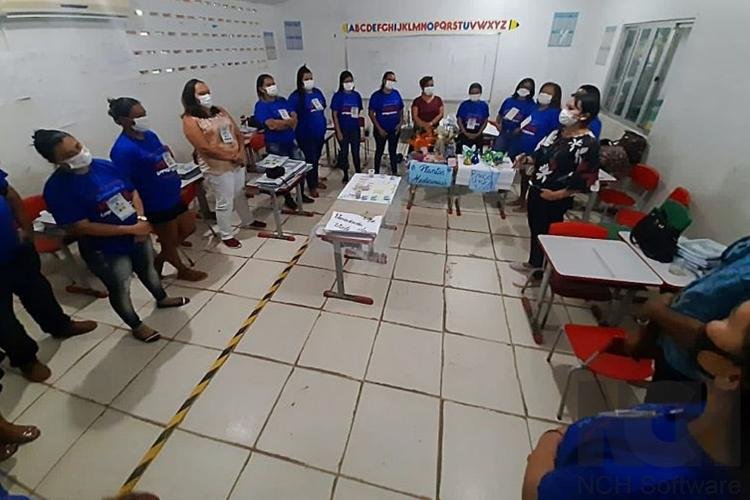 Metodologia Jovens Empreendedores Primeiros Passos capacita 160 profissionais da educação em Laranjal do Jari