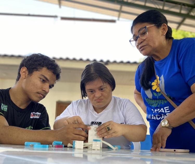 Estudantes do Amapá vão disputar torneio de robótica no Rio de Janeiro 