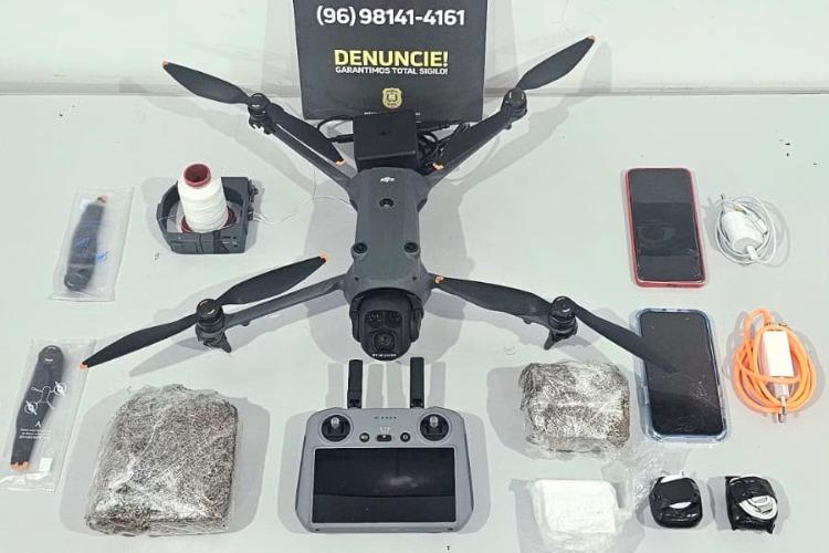 Polícia Civil prende em flagrante mulher que fazia logística de drogas para o Iapen com uso de drone