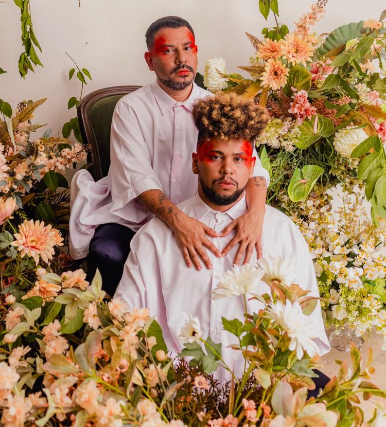 Poetas Azuis estreia espetáculo poético-musical “Constelação de Peixes” no Teatro do Sesi