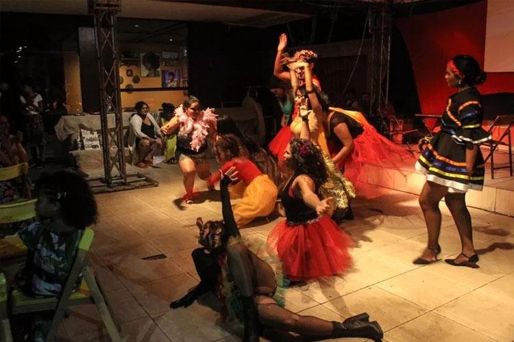 Inspirado em cabaré, musical em Macapá propõe reflexões sobre atual política