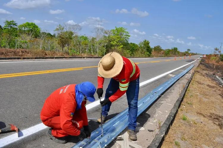 Governo do Amapá investe em megaoperação de sinalização para reduzir acidentes e salvar vidas nas rodovias do estado