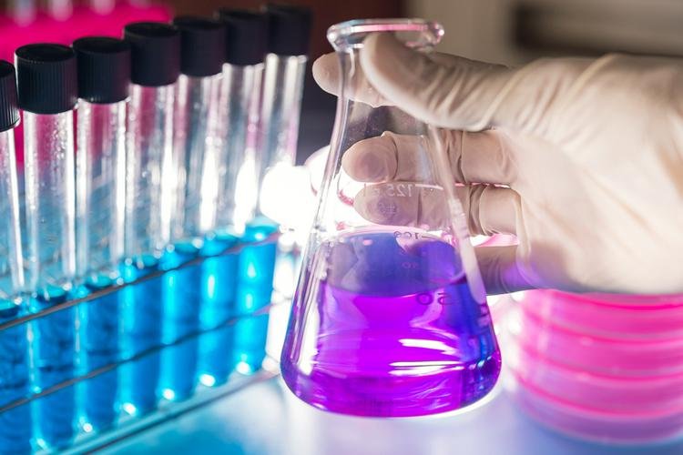 Carreira: curso de Biomedicina aparece entre os mais concorridos de saúde