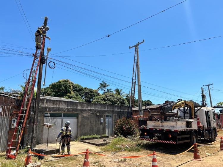 Mais de 400 moradores são beneficiados com reforço da rede elétrica no bairro Novo Horizonte