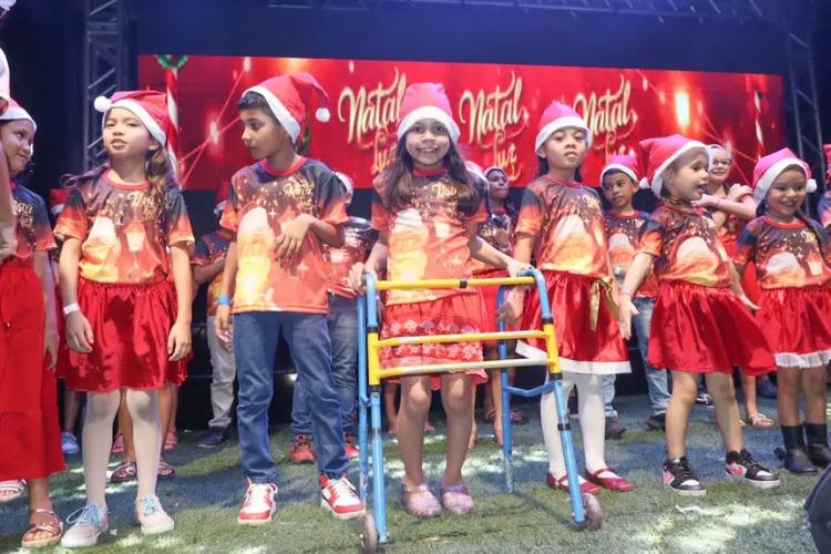 Famílias do Residencial Vila dos Oliveiras, celebram edição especial 'Natal Luz' do Governo do Amapá