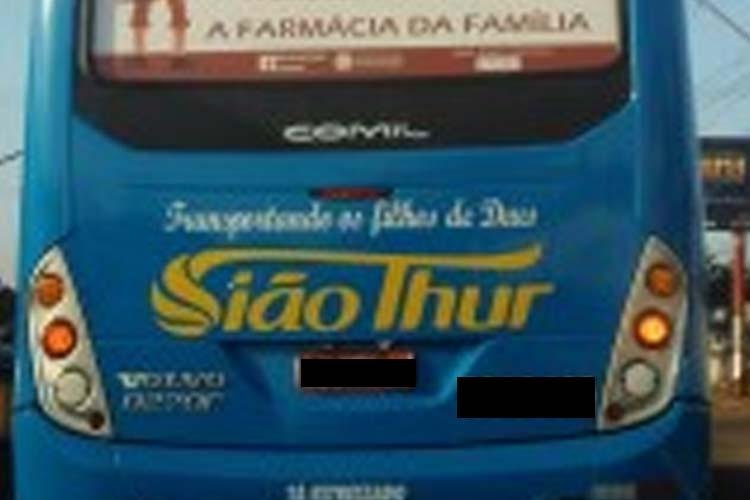Empresa de ônibus nega atraso e acusa sindicalista de tentar se promover politicamente com movimento