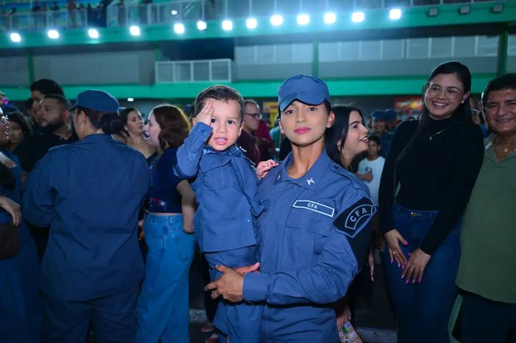 'Quero honrar quem vestiu essa farda antes de mim', diz aluno-soldado na 'Noite Cinza' da PM do Amapá