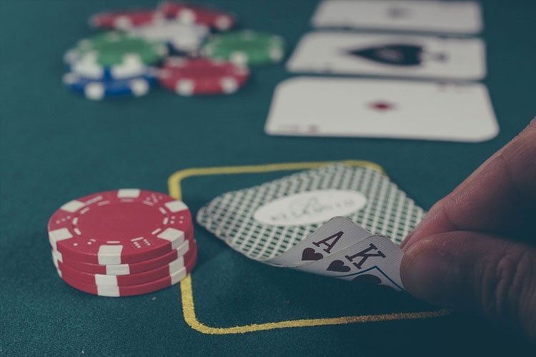 Gênero feminino vem conquistando sucesso no mundo do pôquer